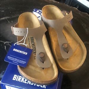 Brand new Gizeh Birkenstock in mocca